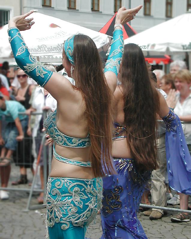 7P Two german belly dancer woman on street parade - 2010