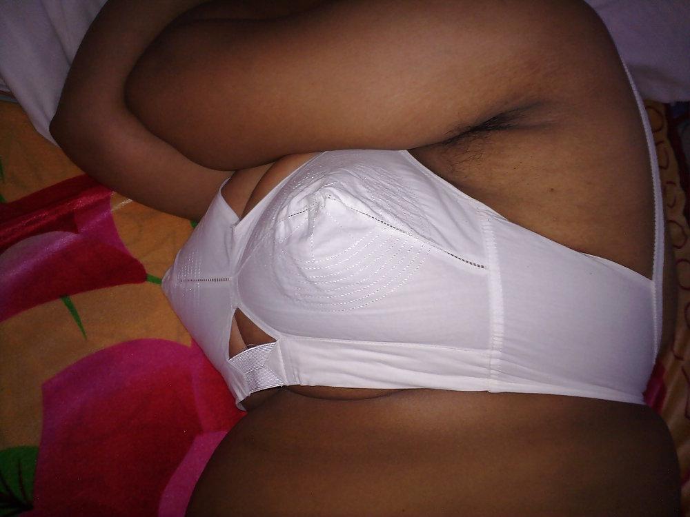 9P Indian housewife who wants to be a whore