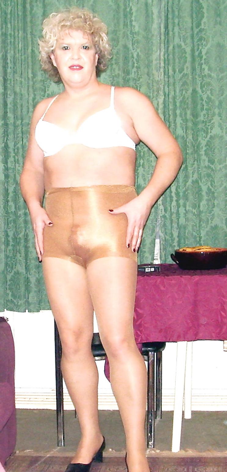 9P Shiny Tan Pantyhose