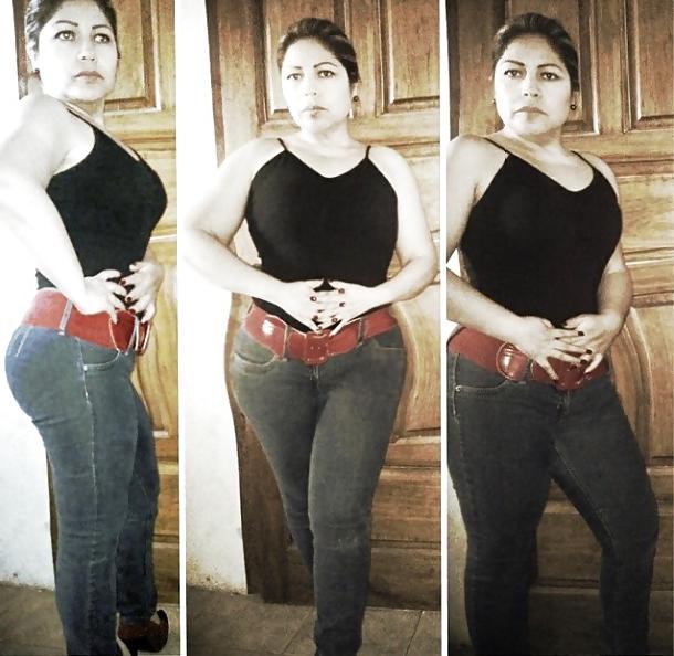 25P Gorgeous cougar latina