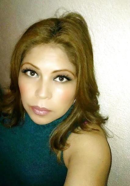 25P Gorgeous cougar latina
