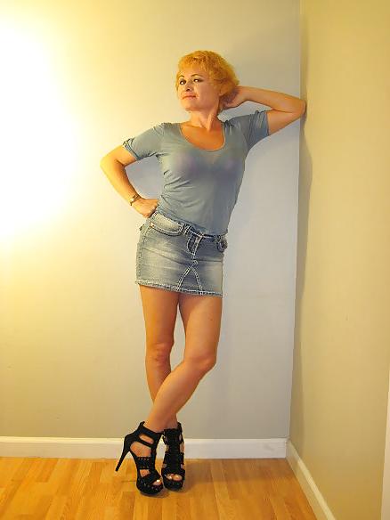 25P Russian married slut Anna Nikolaeva, now lives in the U.S.19