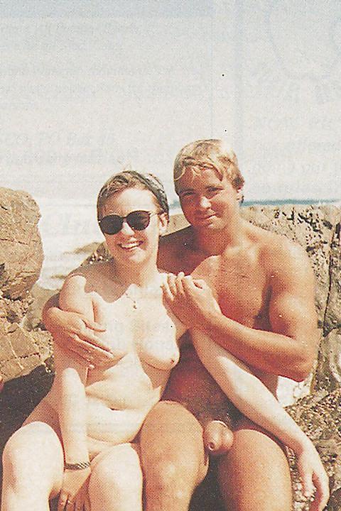 19P Naked couple 17.