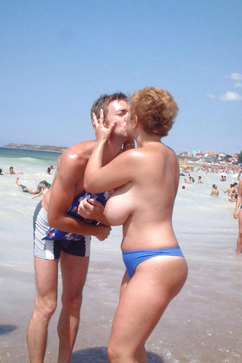 19P Naked couple 17.