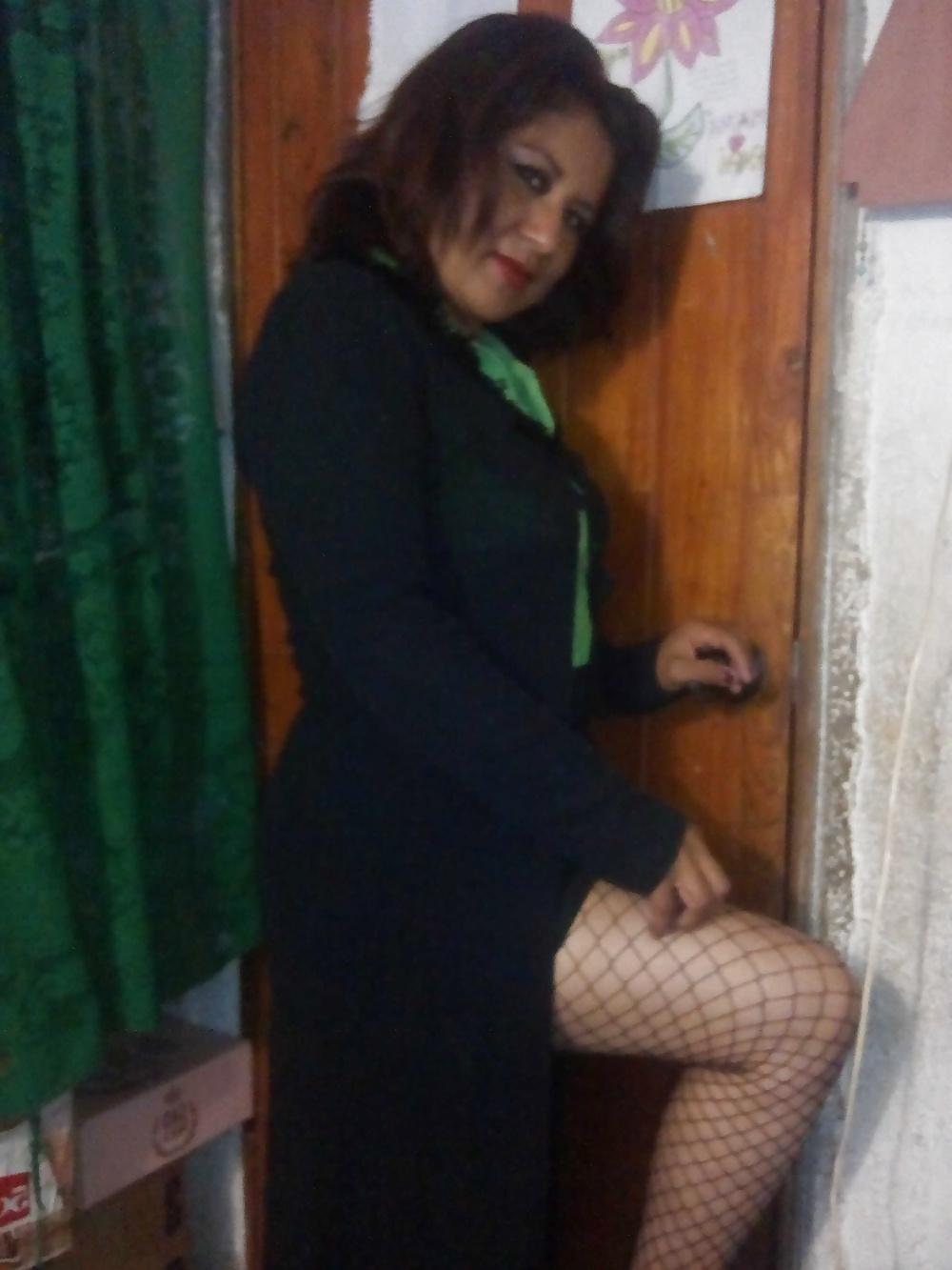 25P Latina cougar whore 