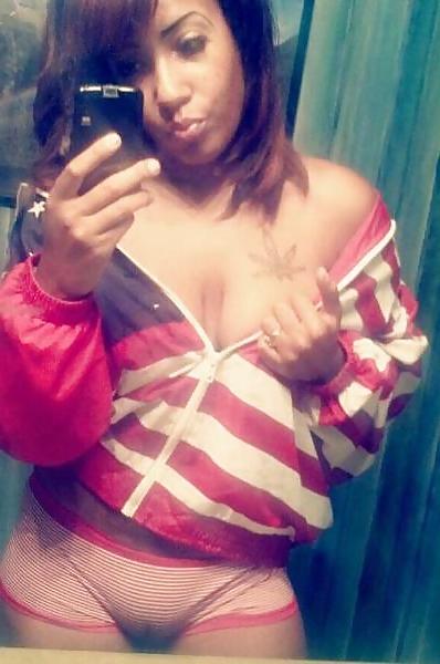 6P Cameltoe And Asses