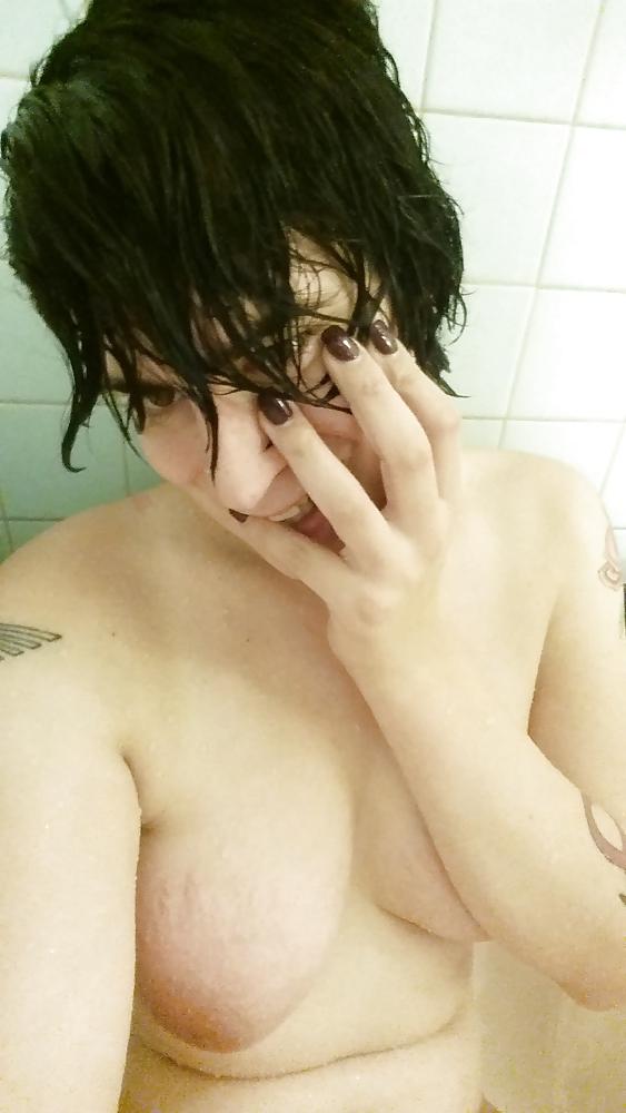 11P Shower time 