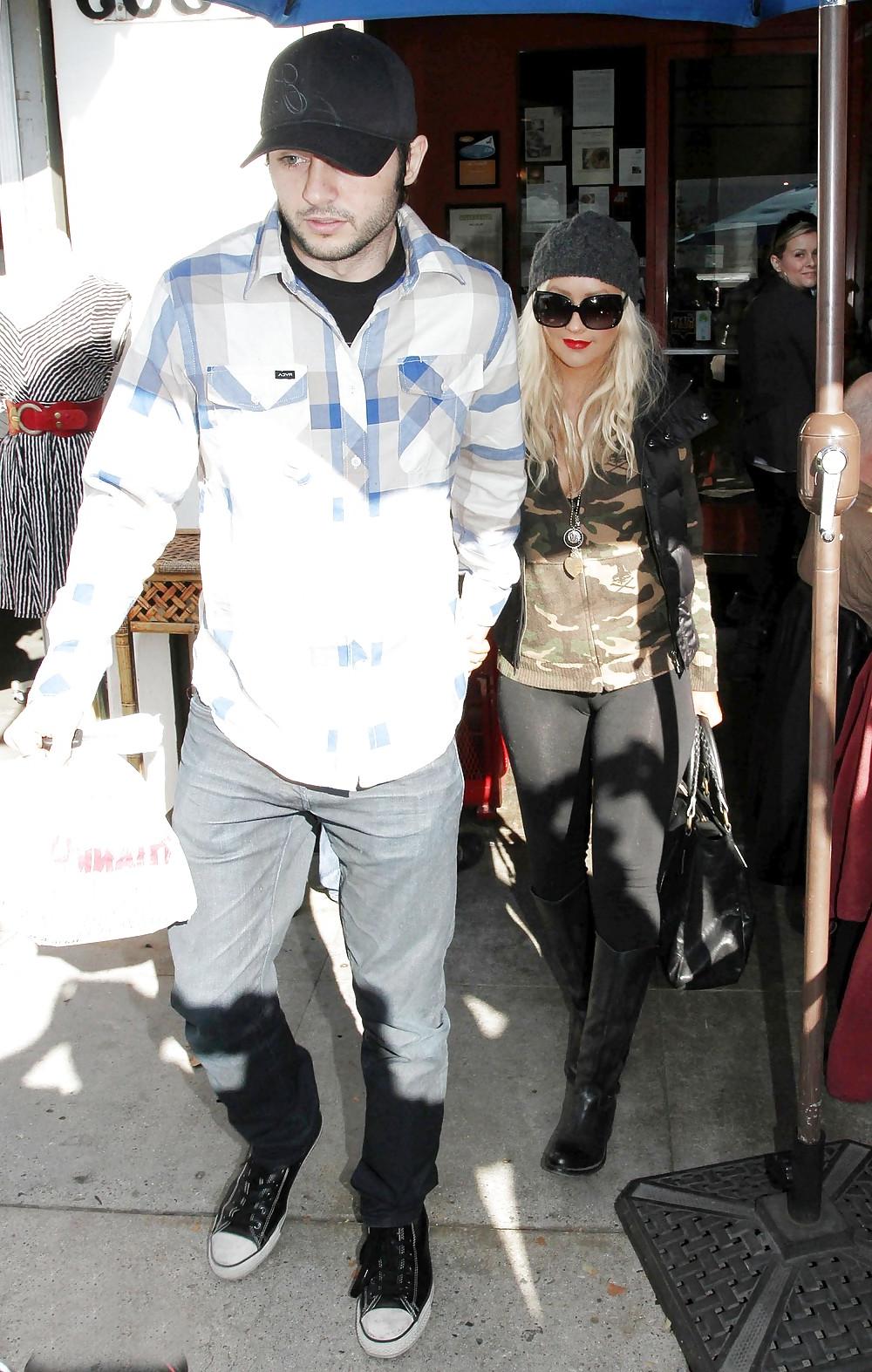 11P Christina Aguilera Camel-Toe Candids in New York