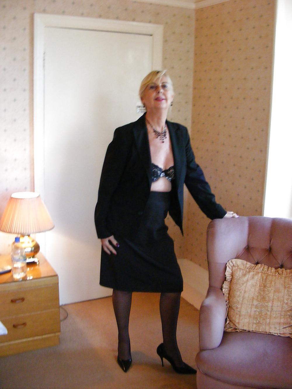 18P Hot granny's hotel stockings and heels job interview strip!