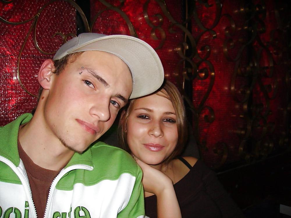 25P Sexy Young Couple In Love