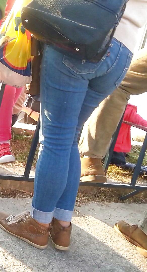 25P Spy sexy teens ass romanian