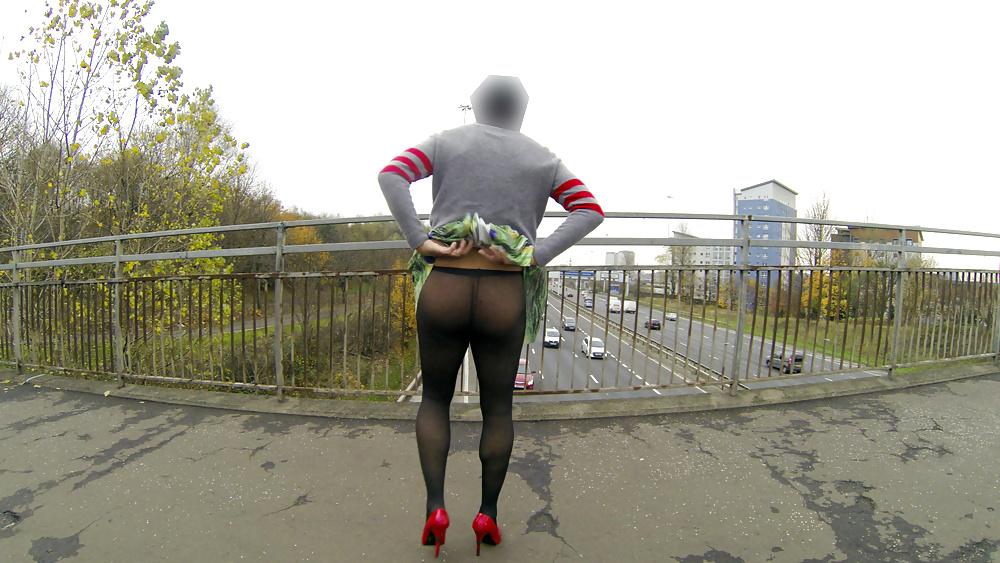 16P Public upskirt flash on bridge over traffic