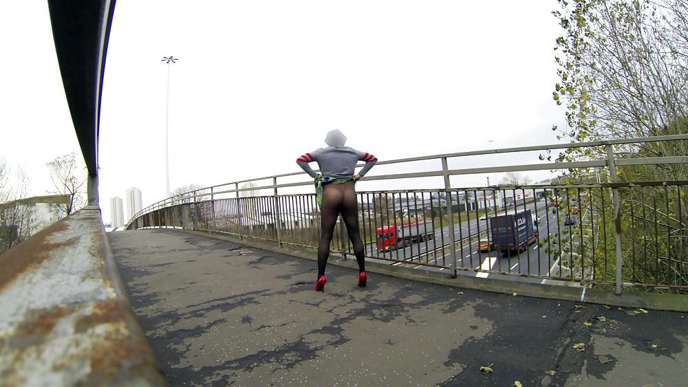 16P Public upskirt flash on bridge over traffic