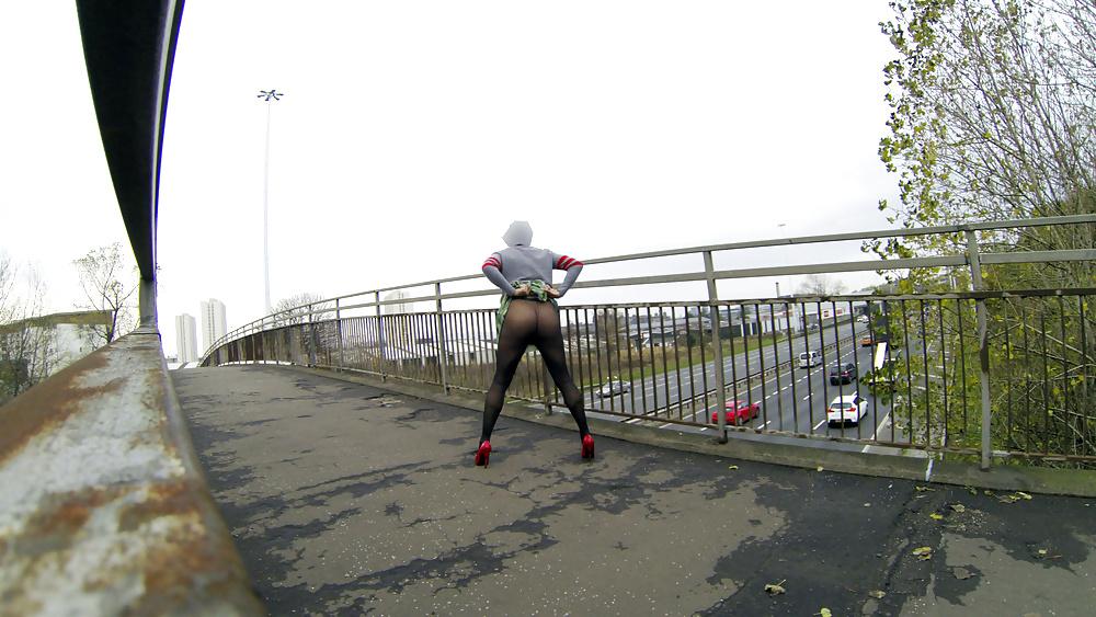 16P Public upskirt flash on bridge over traffic