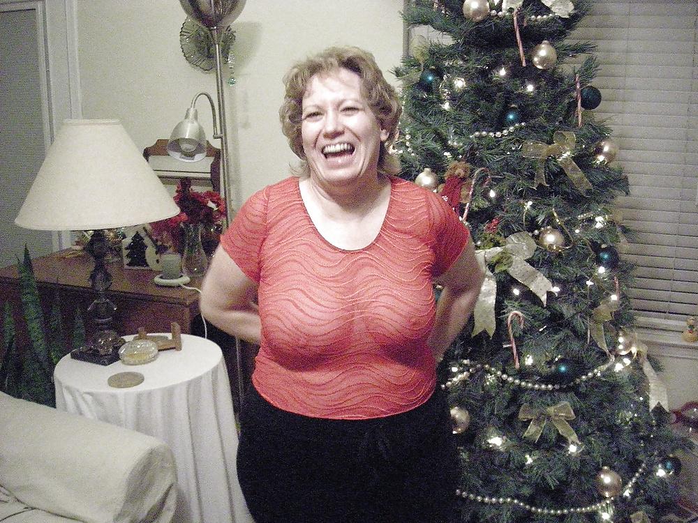 25P Hot Matures Show Their Stuff