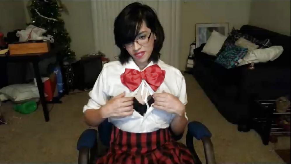 25P Eres Emma's Webcam Show 02