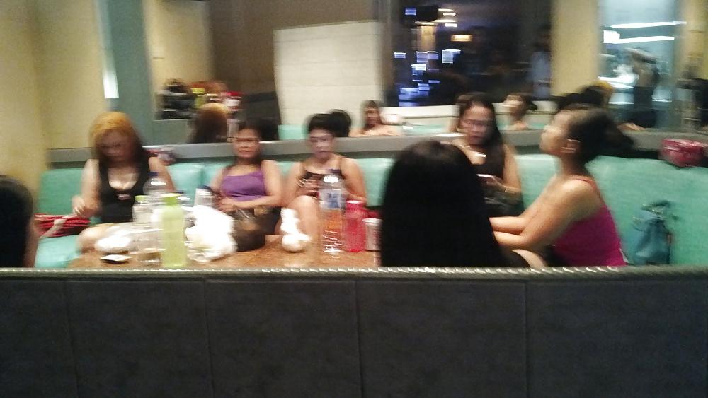 12P Scouting for indonesian hooker in jakarta
