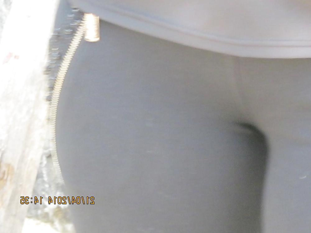 10P Cameltoe&wife