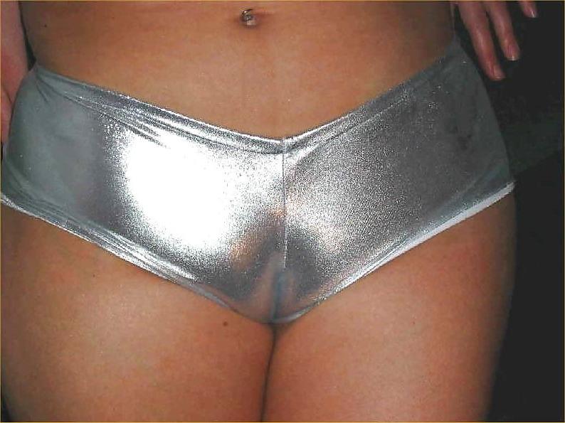 20P Cameltoe