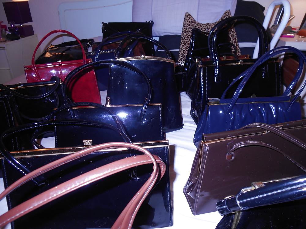 15P More sex with Vintage shiny handbags: