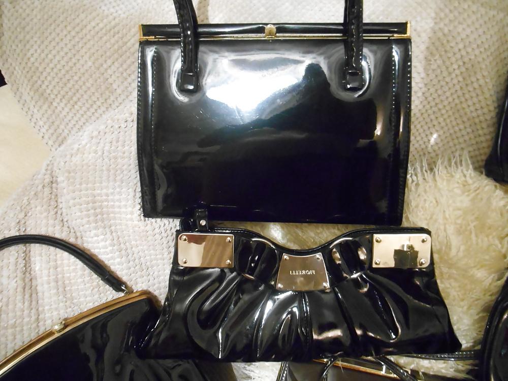 15P More sex with Vintage shiny handbags: