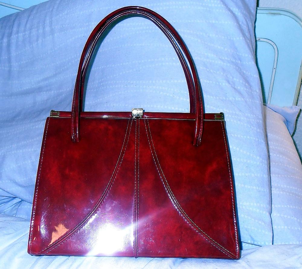 15P More sex with Vintage shiny handbags: