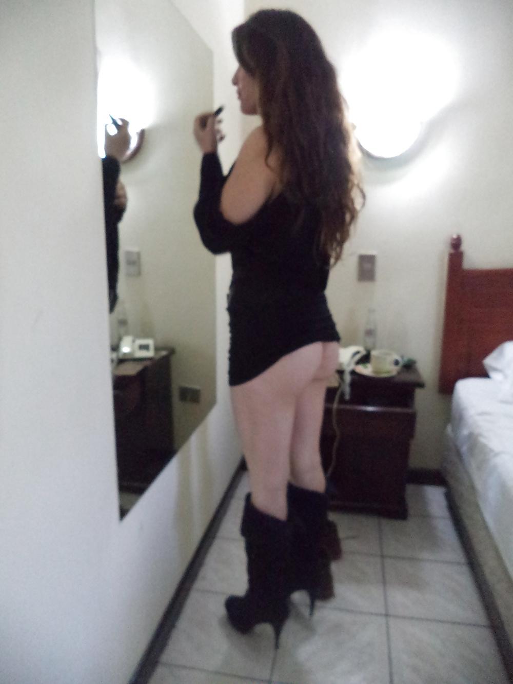 24P Latina cougar perfection