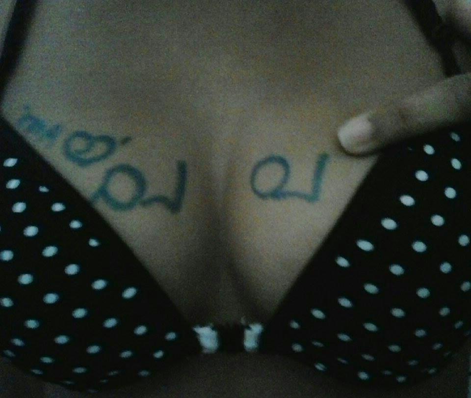 25P Boobs cleavages tits hooters