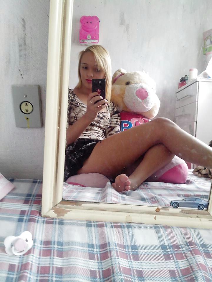 25P Boobs cleavages tits hooters