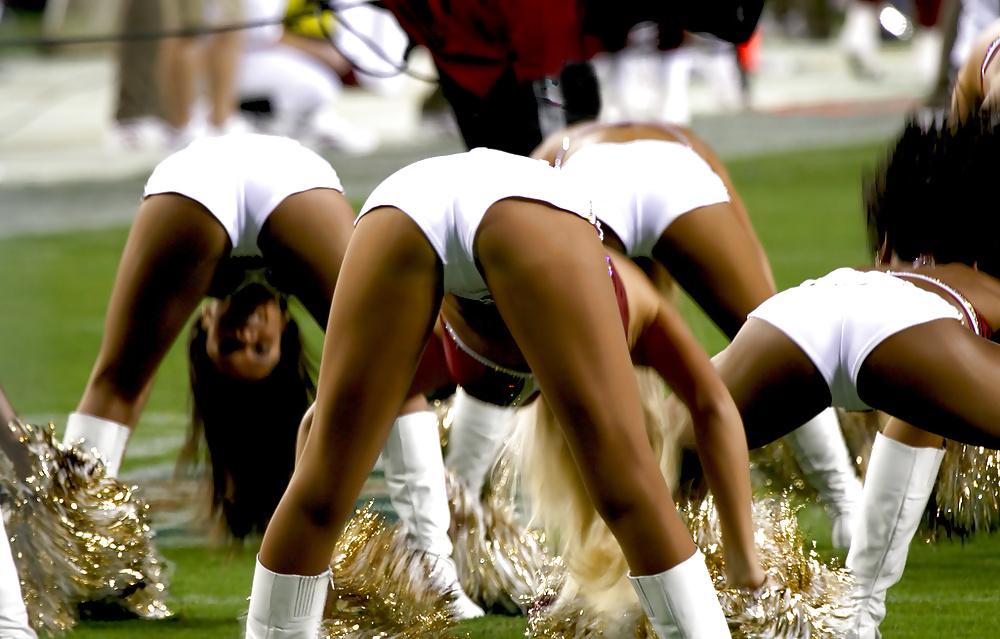 25P Cheerleaders & Hooters Girls-Pantyhose & Camel Toes