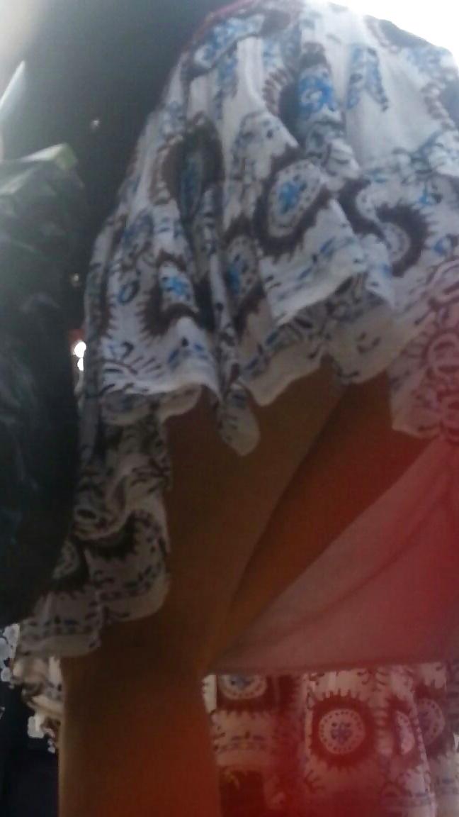 15P Spy sexy feet and skirt mature romanian