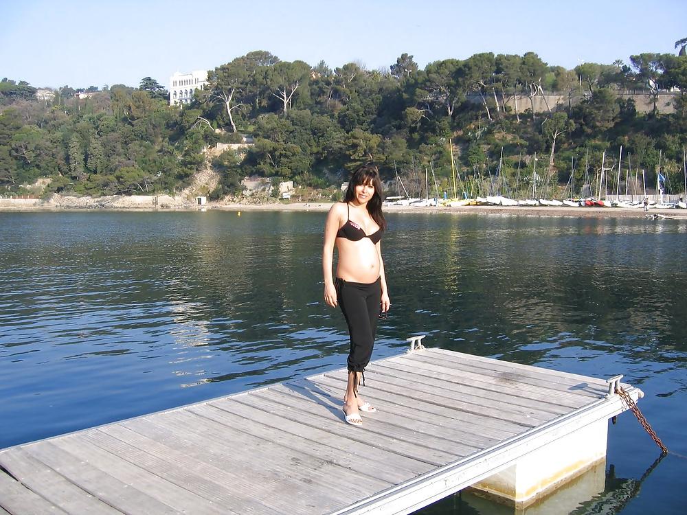25P Belly dancer...holiday pictures