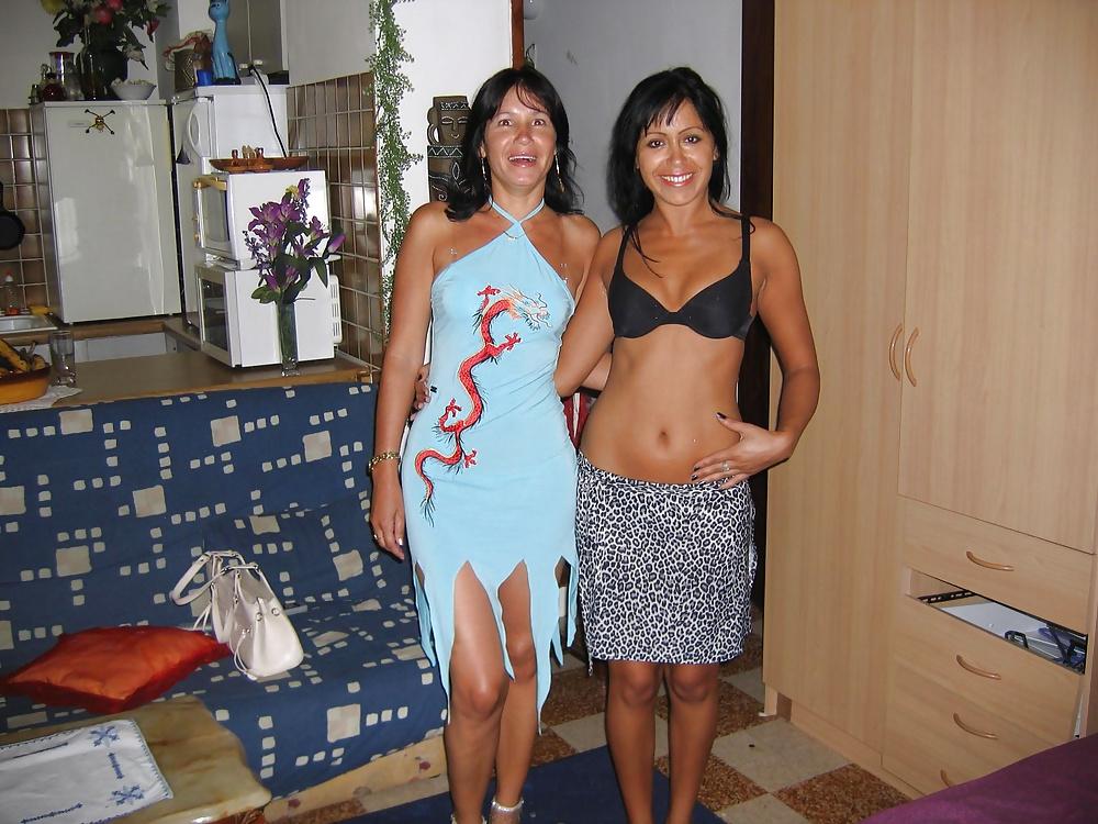 25P Belly dancer...holiday pictures