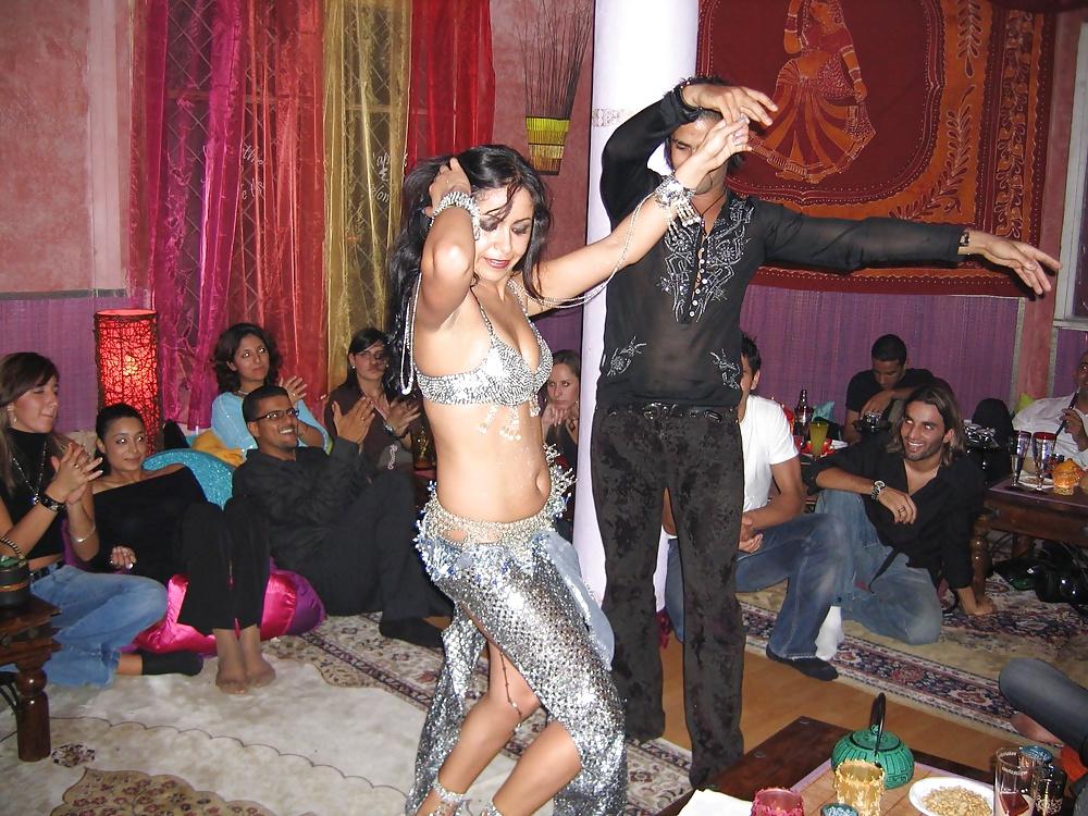 25P Belly dancer...holiday pictures