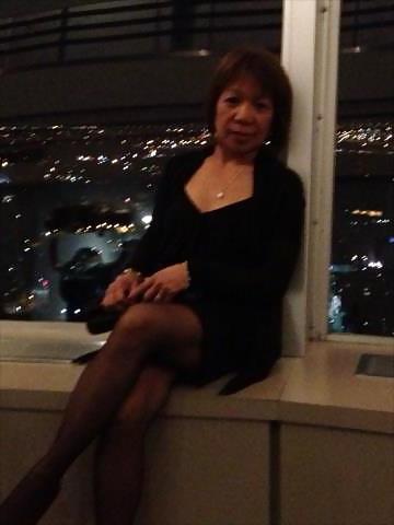 25P Calgary woman over 45