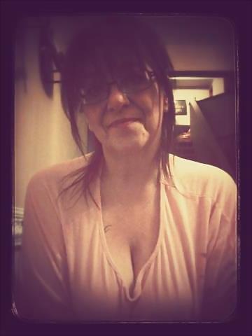 25P Calgary woman over 45