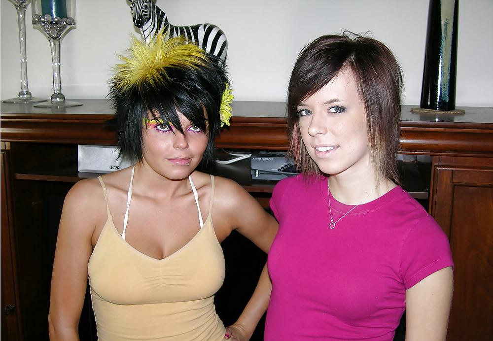 18P Dee - Chloe