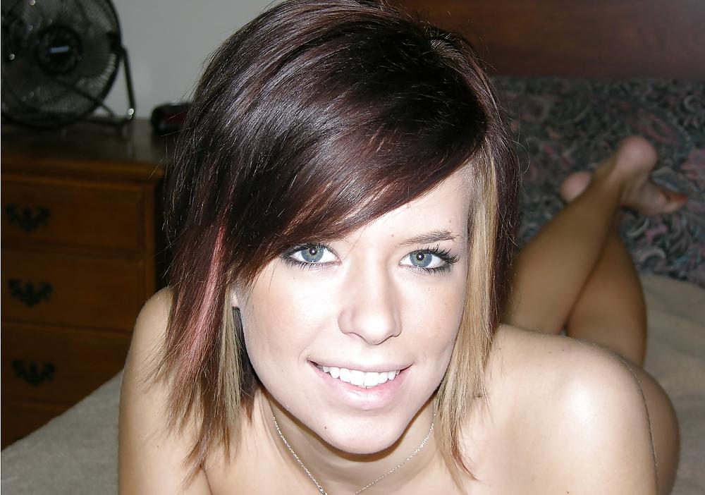 18P Dee - Chloe