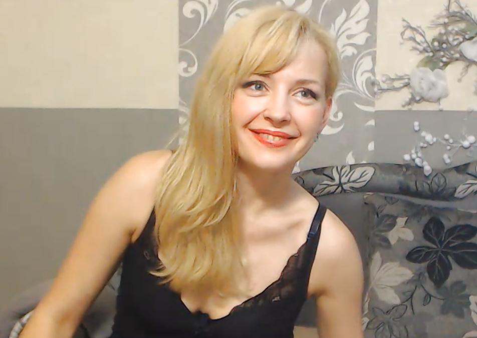 25P Even more cam girls