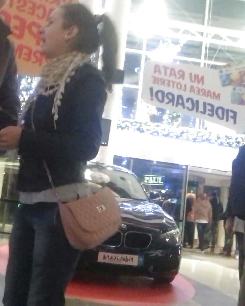 23P Spy old + young in mall romanian