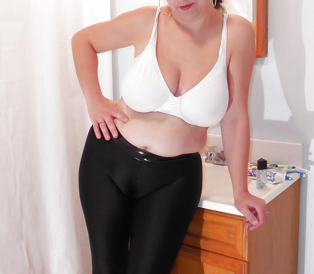 25P Cameltoe