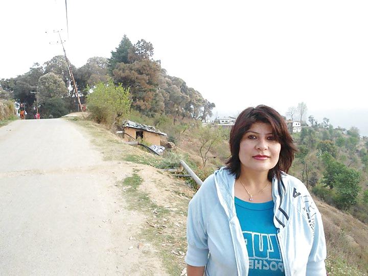 17P MRS SHARMA a hot mom
