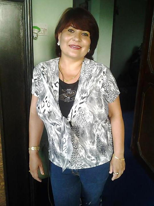 17P MRS SHARMA a hot mom