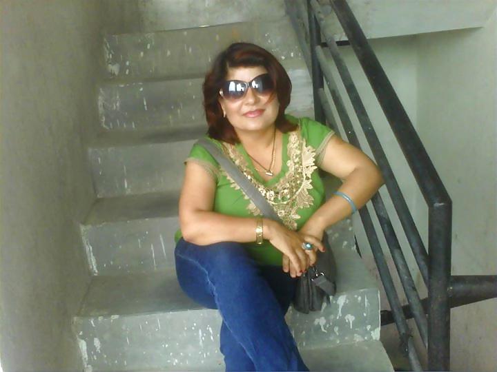 17P MRS SHARMA a hot mom