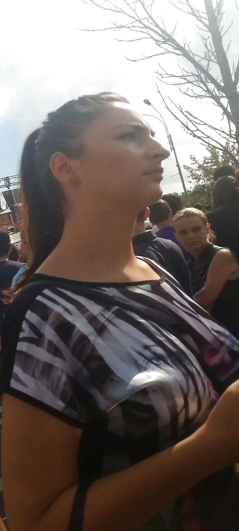 25P Spy old + young sexy bust romanian