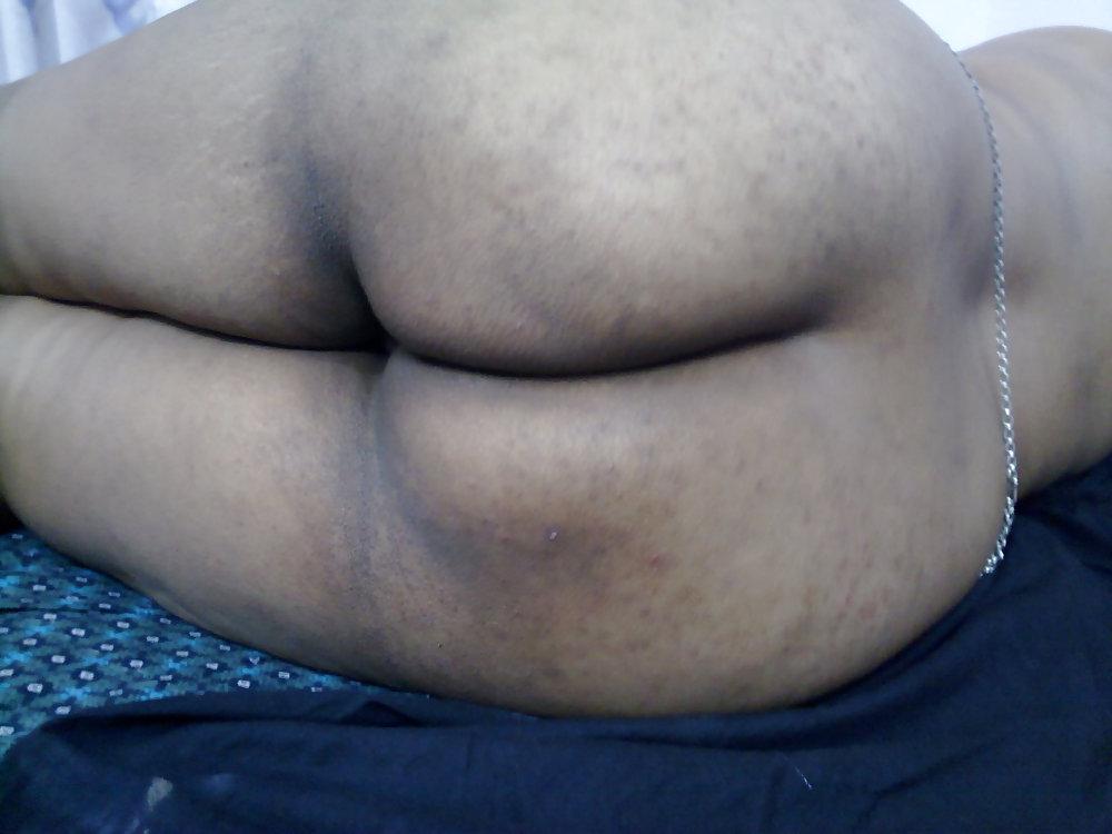 11P A  whore Indian housewife