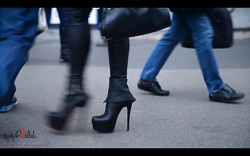 9P Julie skyhigh teasing leather legging and boots nude belly