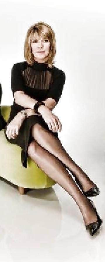 25P Cougar Town- Ruth Langsford