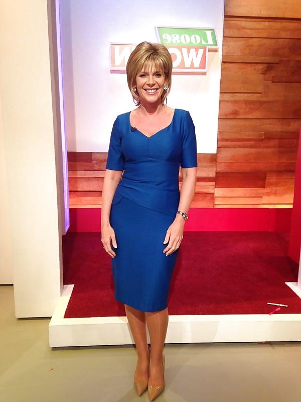 25P Cougar Town- Ruth Langsford