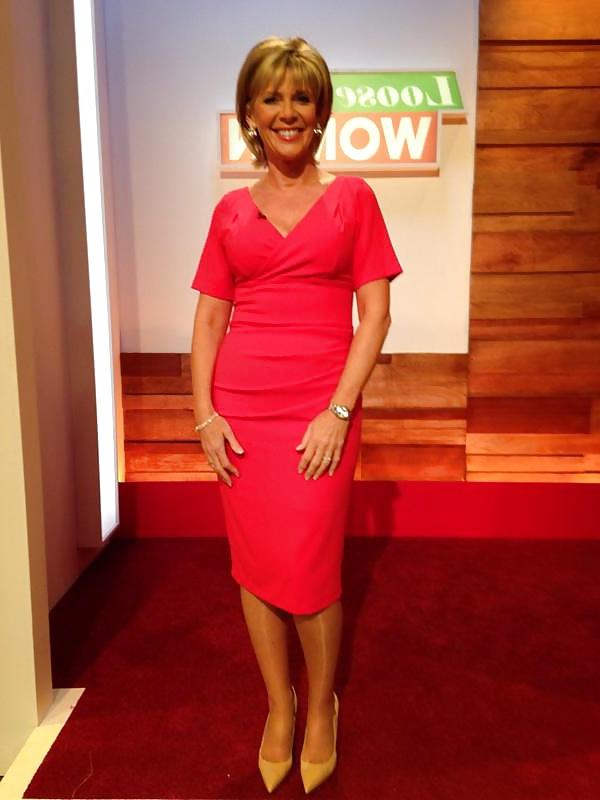 25P Cougar Town- Ruth Langsford